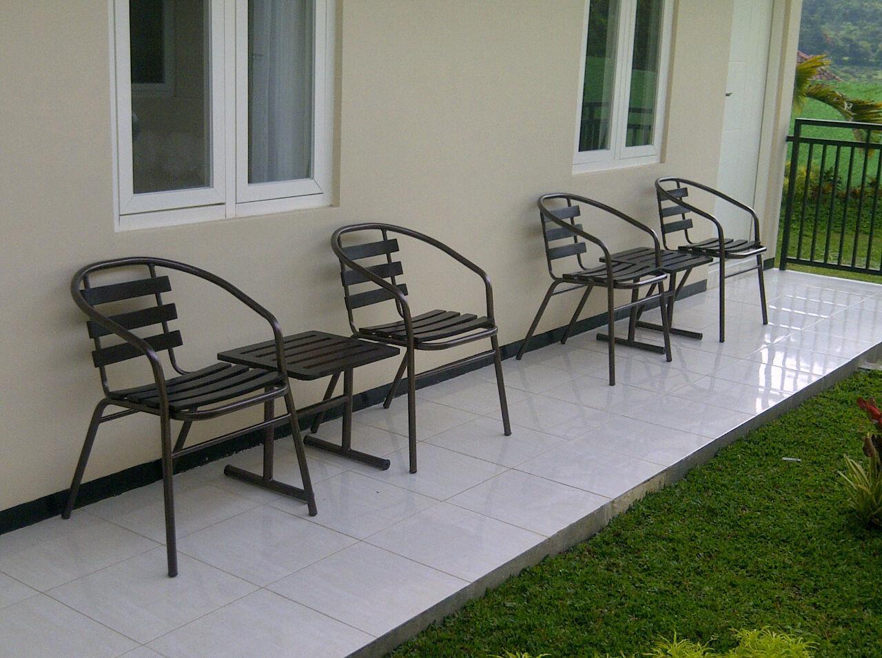 Shakila Guest House Malang Ngoại thất bức ảnh