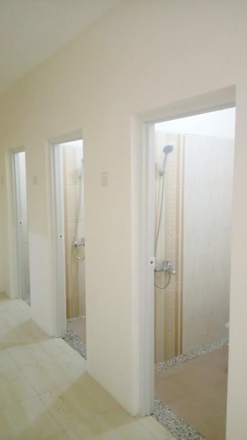 Shakila Guest House Malang Ngoại thất bức ảnh